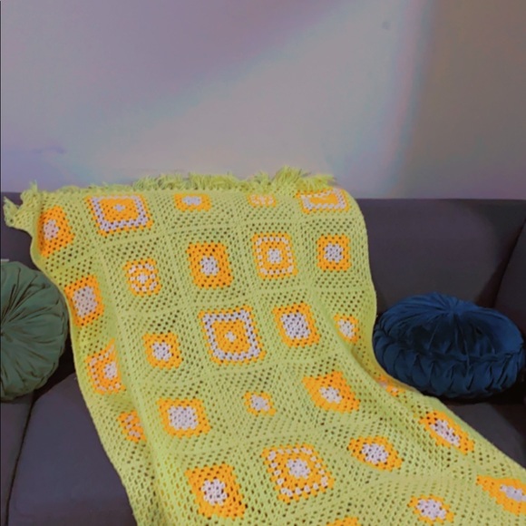 big crochet throw - Picture 1 of 7